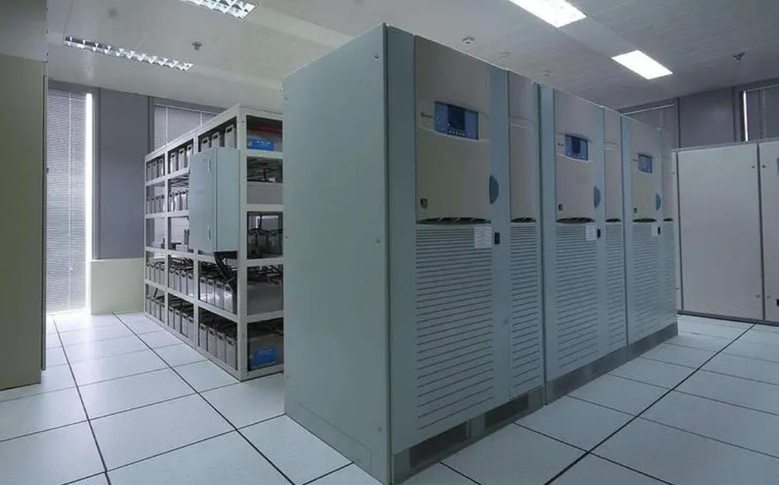 乌拉特中发电机组如何选择适合自己柴油发电机组的空气滤清器？